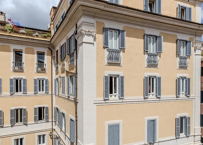 Trevi Vicolo Scanderbeg