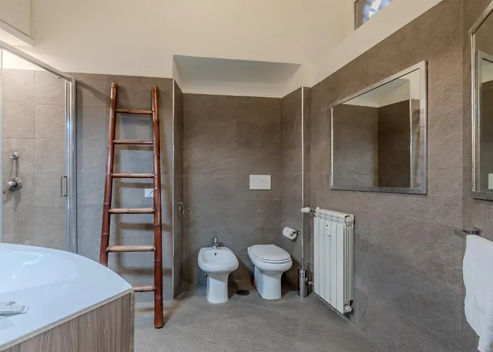 דירה Trevi Vicolo Scanderbeg